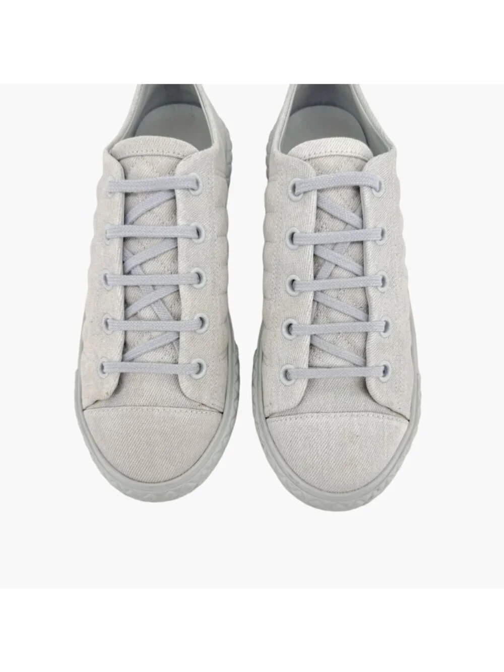 Chanel Quilted Low Top Denim Sneakers Size 39 US 8-8.5 Blue Gray Canvas CC